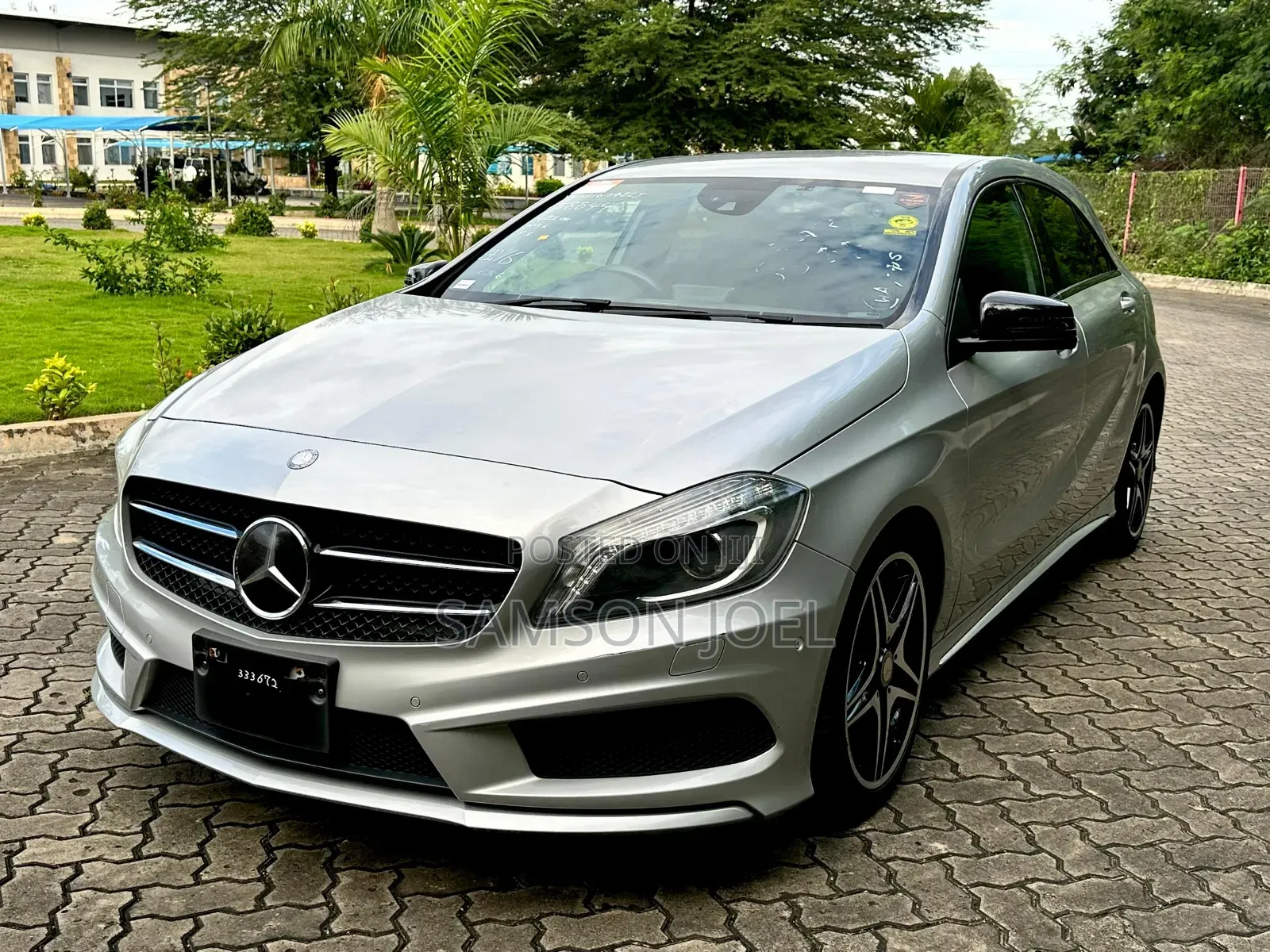 Mercedes-Benz A-Class 2014 Silver