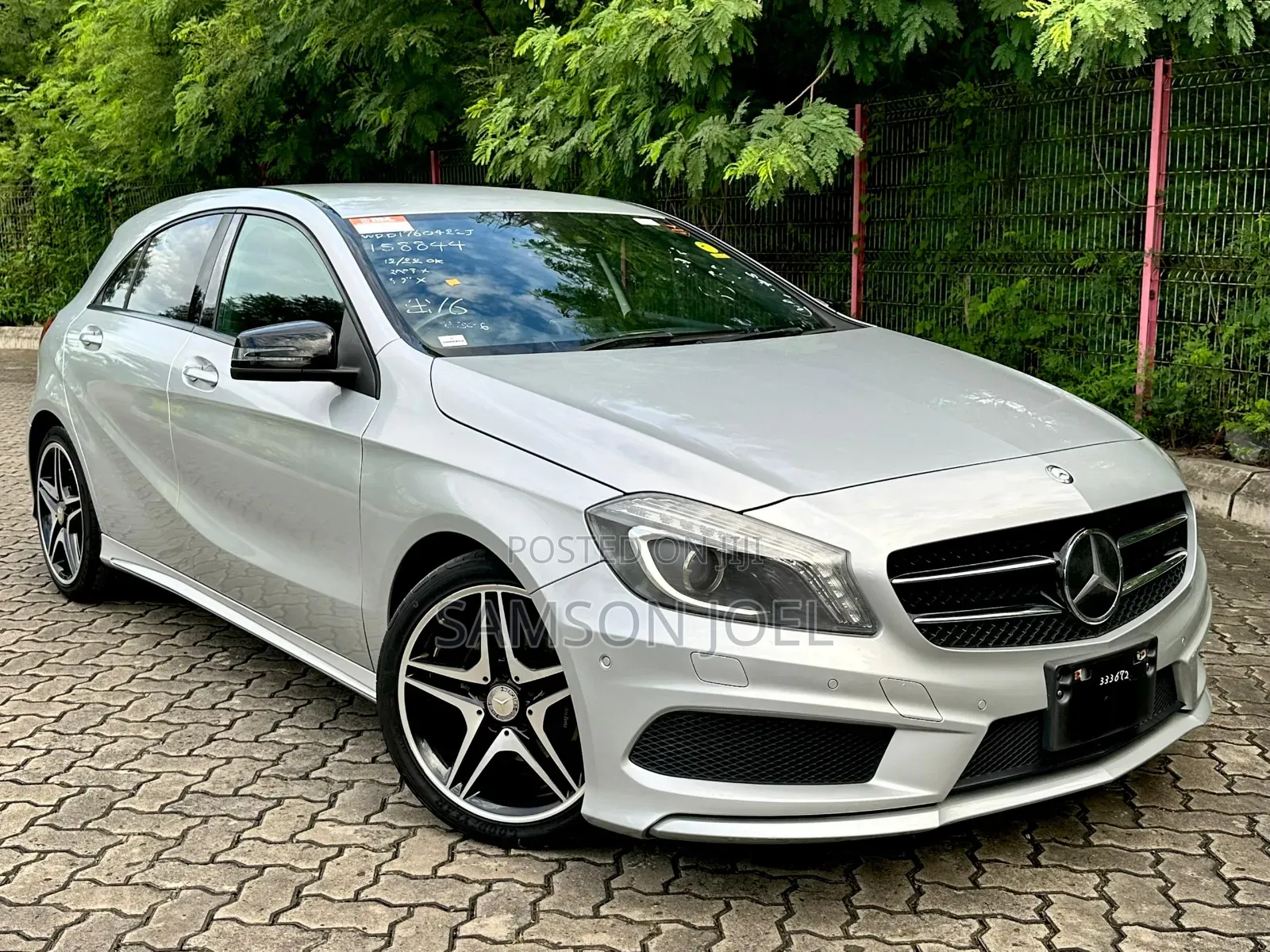 Mercedes-Benz A-Class 2014 Silver