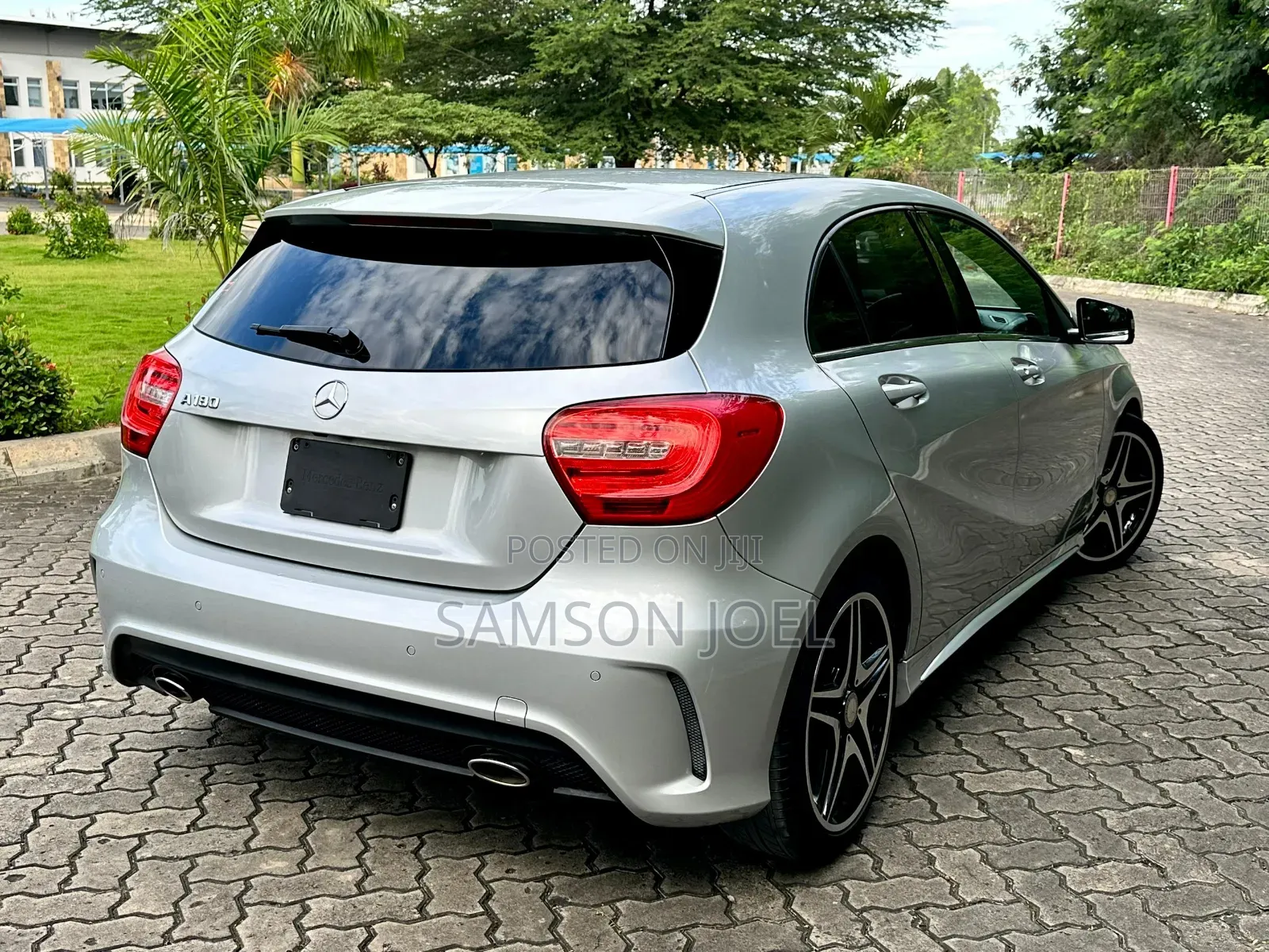 Mercedes-Benz A-Class 2014 Silver