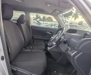 Toyota Corolla Rumion Hatchback 1.8 FWD 2009 Silver