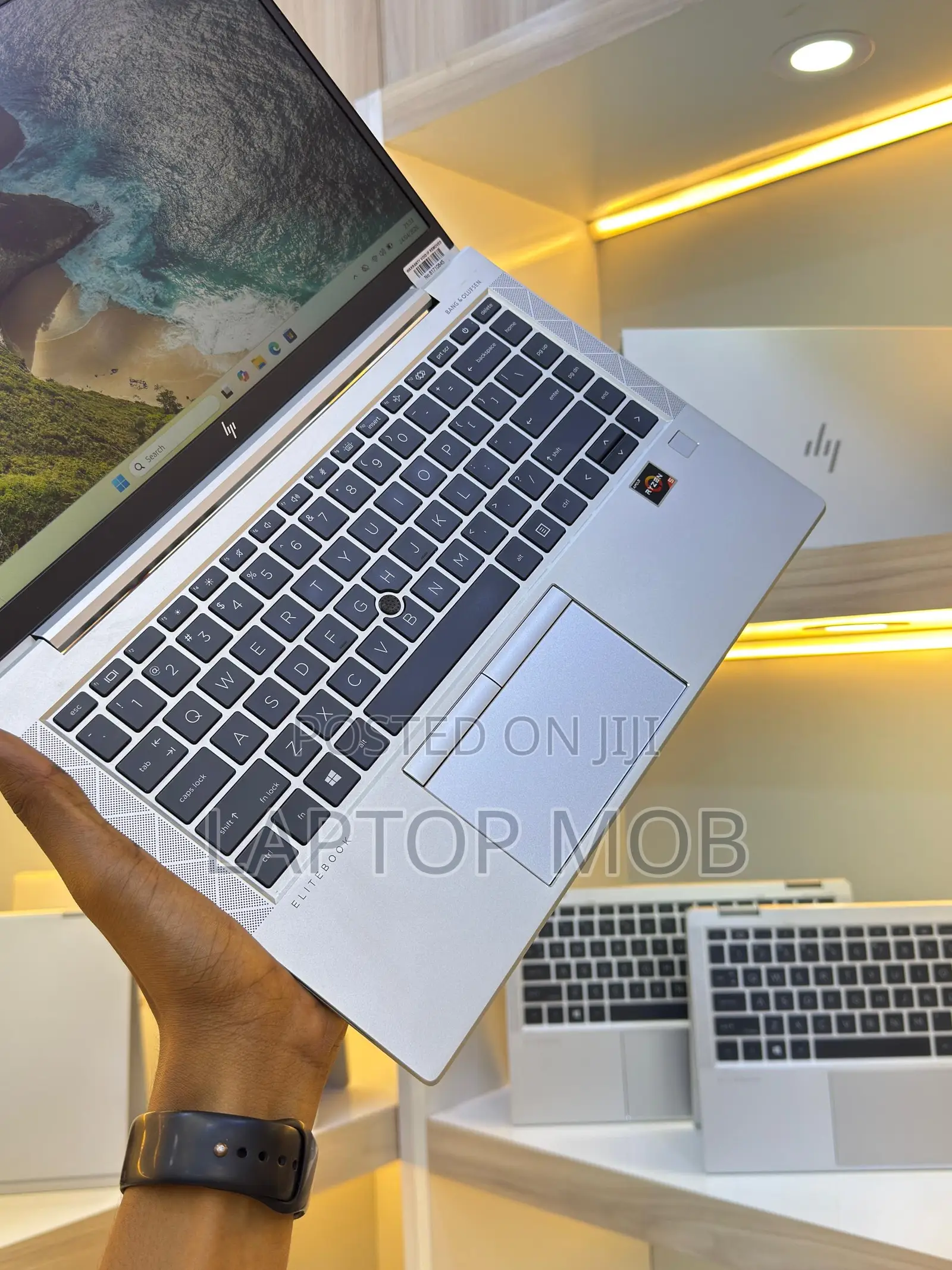 Laptop HP EliteBook 845 G8 8GB AMD Ryzen 5 HDD+SSD 256GB