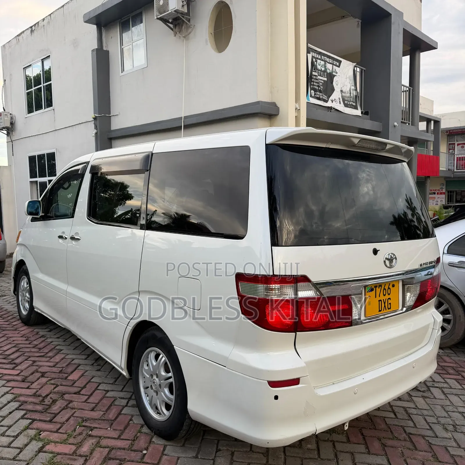 Toyota Alphard 2.4 Hybrid AWD 2005 White