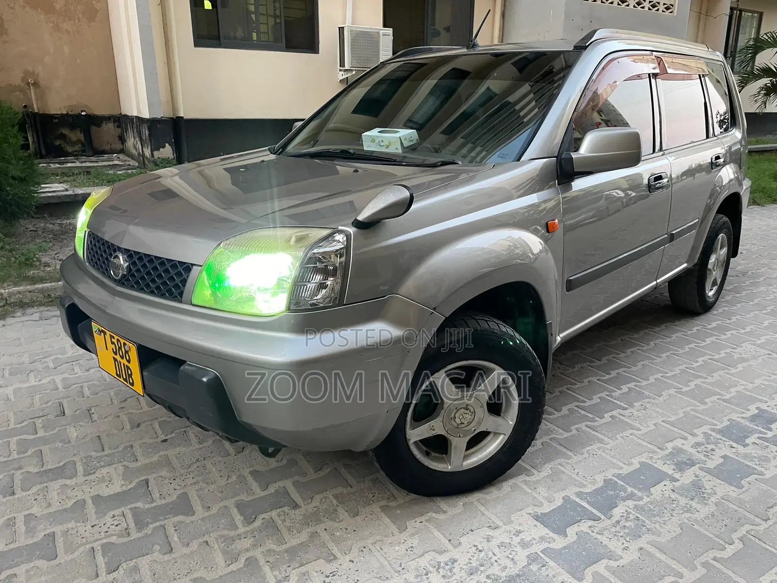 Nissan X-Trail 2005 Gray