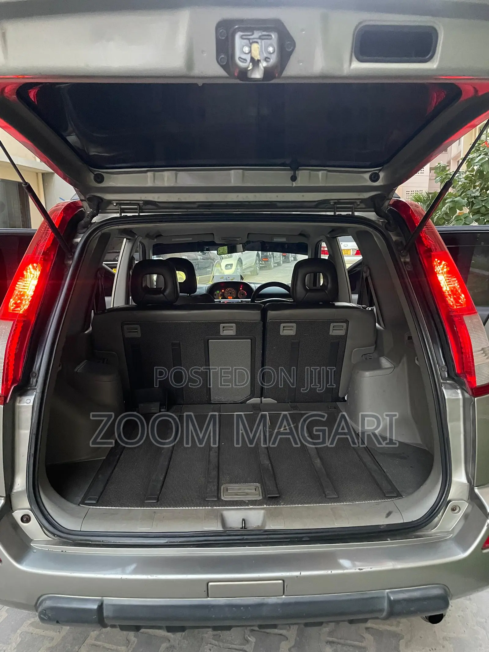 Nissan X-Trail 2005 Gray