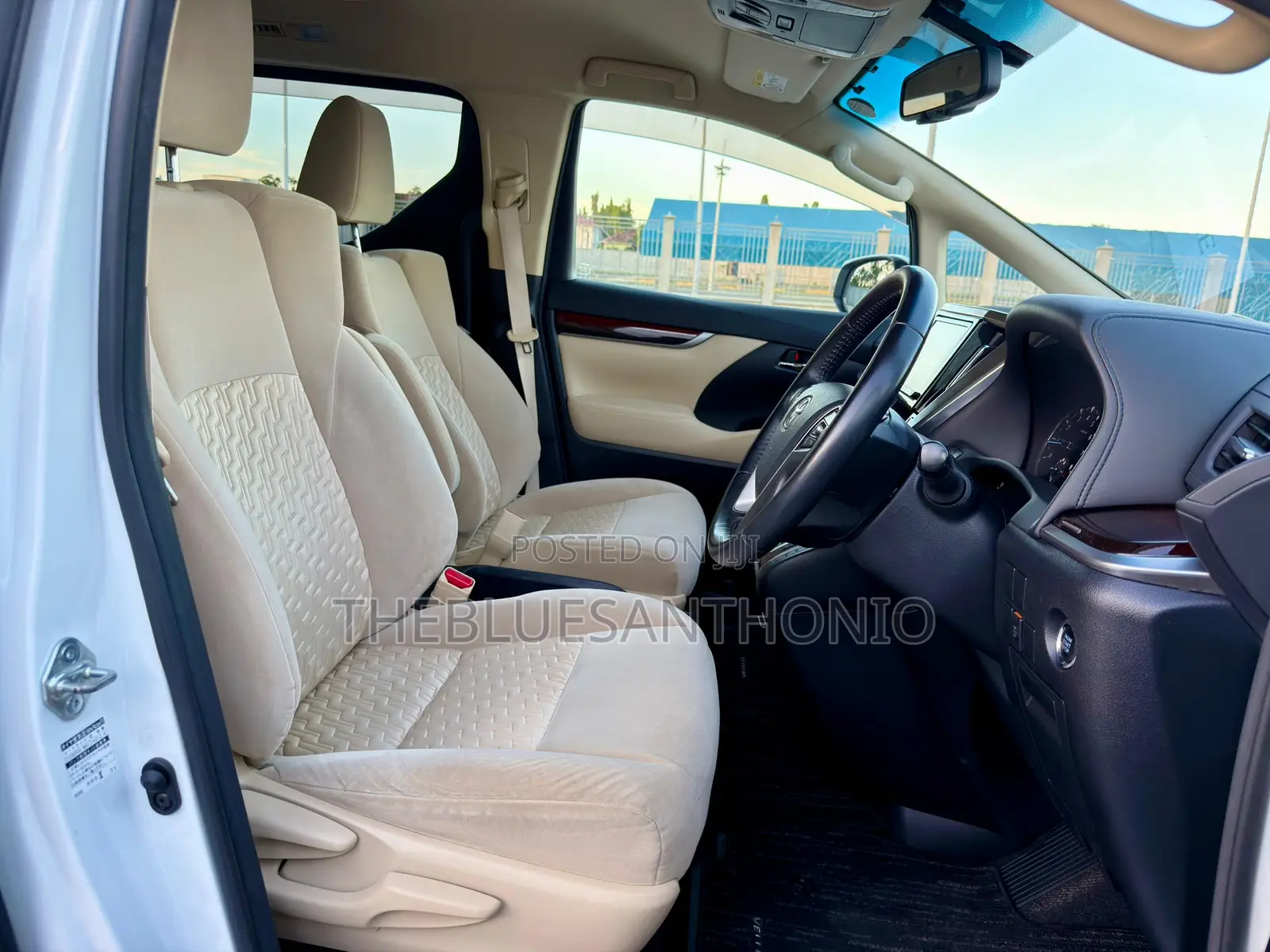 Toyota Alphard 2017 White