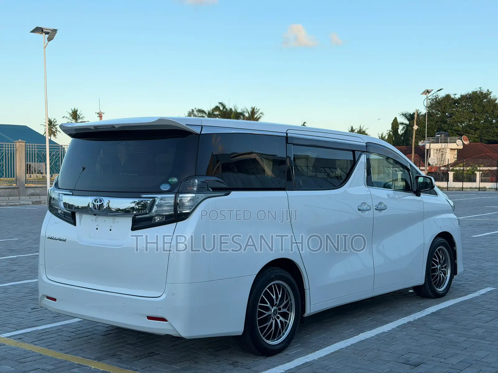 Toyota Alphard 2017 White