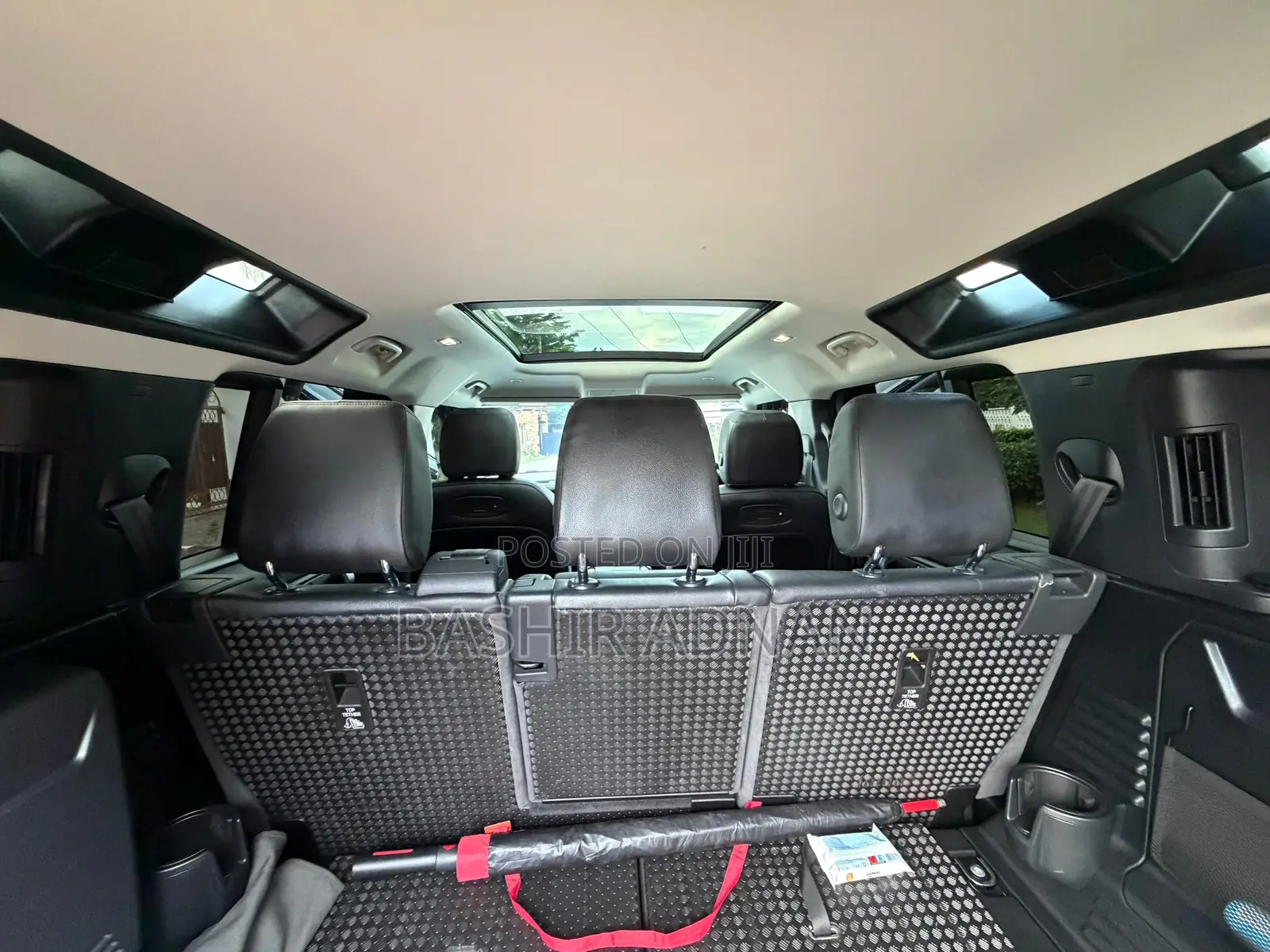 Land Rover Defender 110 SE 4x4 2020 Gray