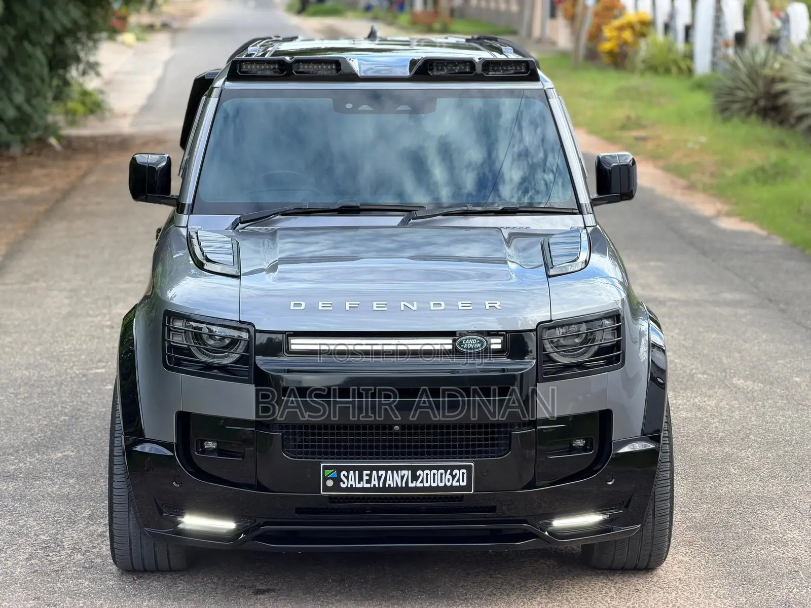 Land Rover Defender 110 SE 4x4 2020 Gray