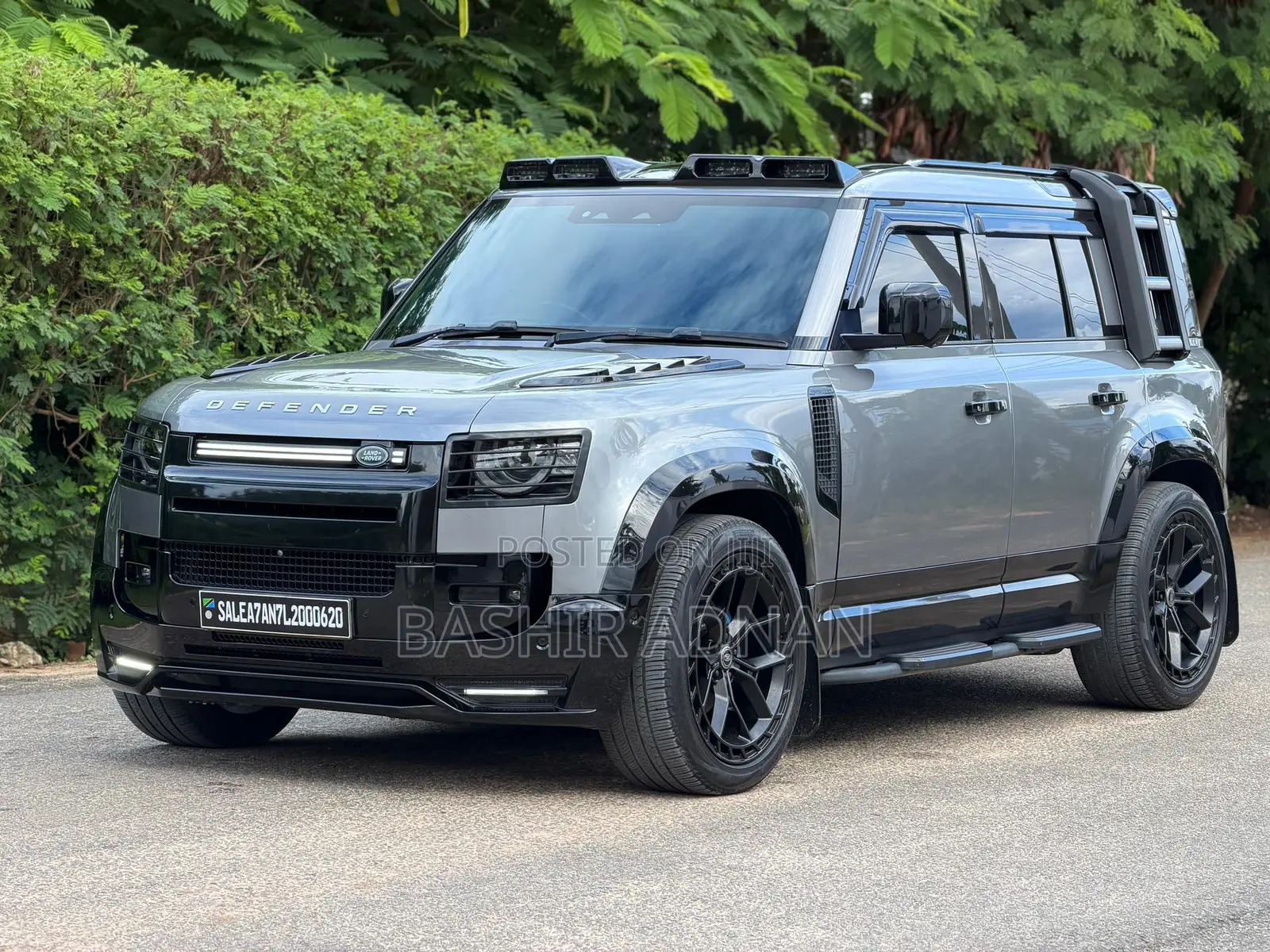Land Rover Defender 110 SE 4x4 2020 Gray