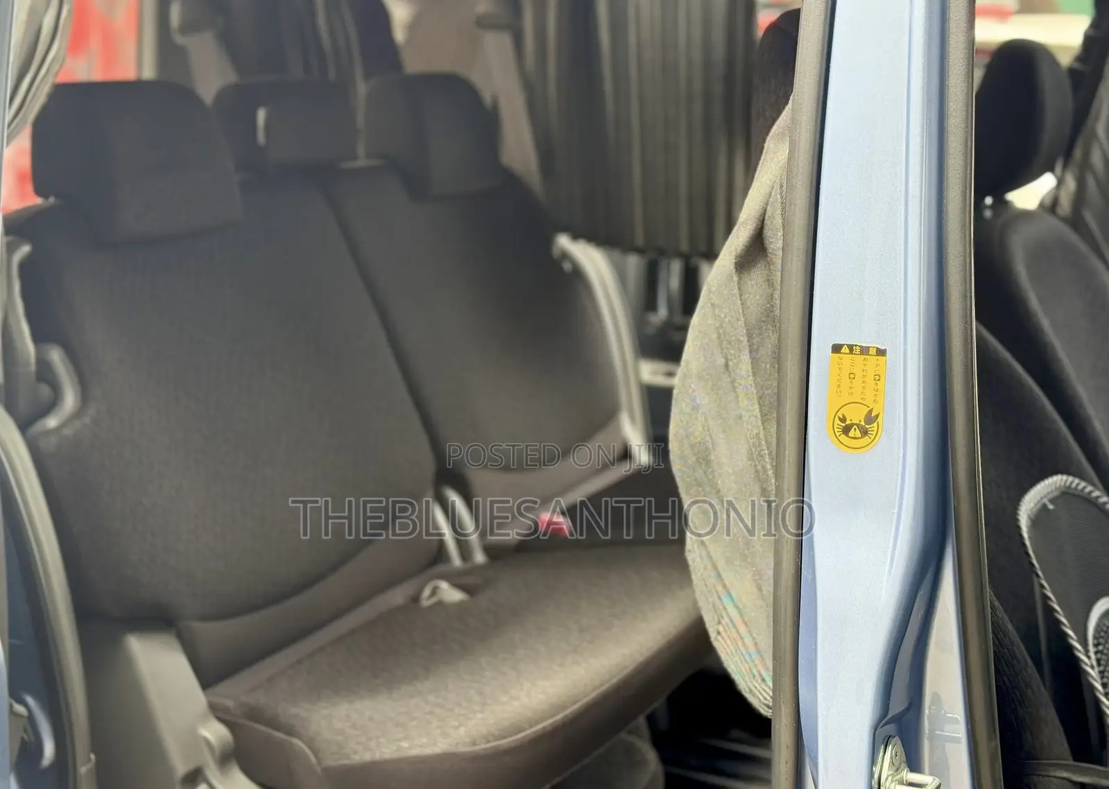 Toyota Sienta 2013 Blue