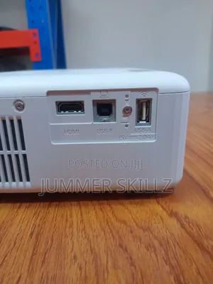 Epson Projector (Model Co W01)