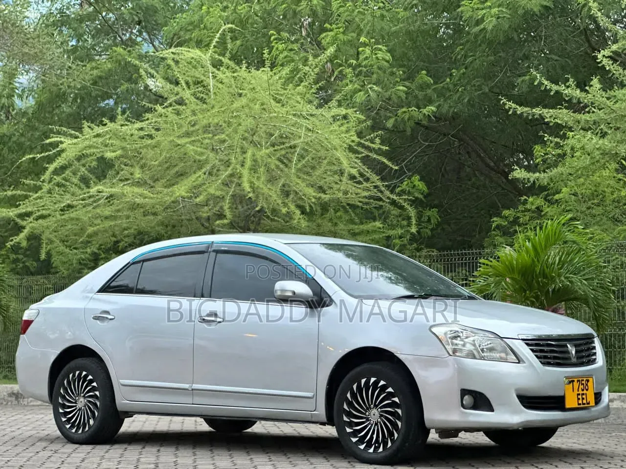 Toyota Premio 2010 Silver