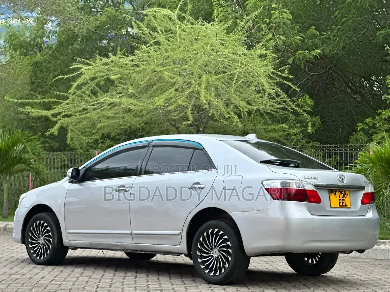 Toyota Premio 2010 Silver