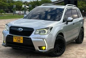 Subaru Forester 2.0XT Premium 4dr SUV AWD (2.0L 4cyl Turbo CVT) 2015 Silver