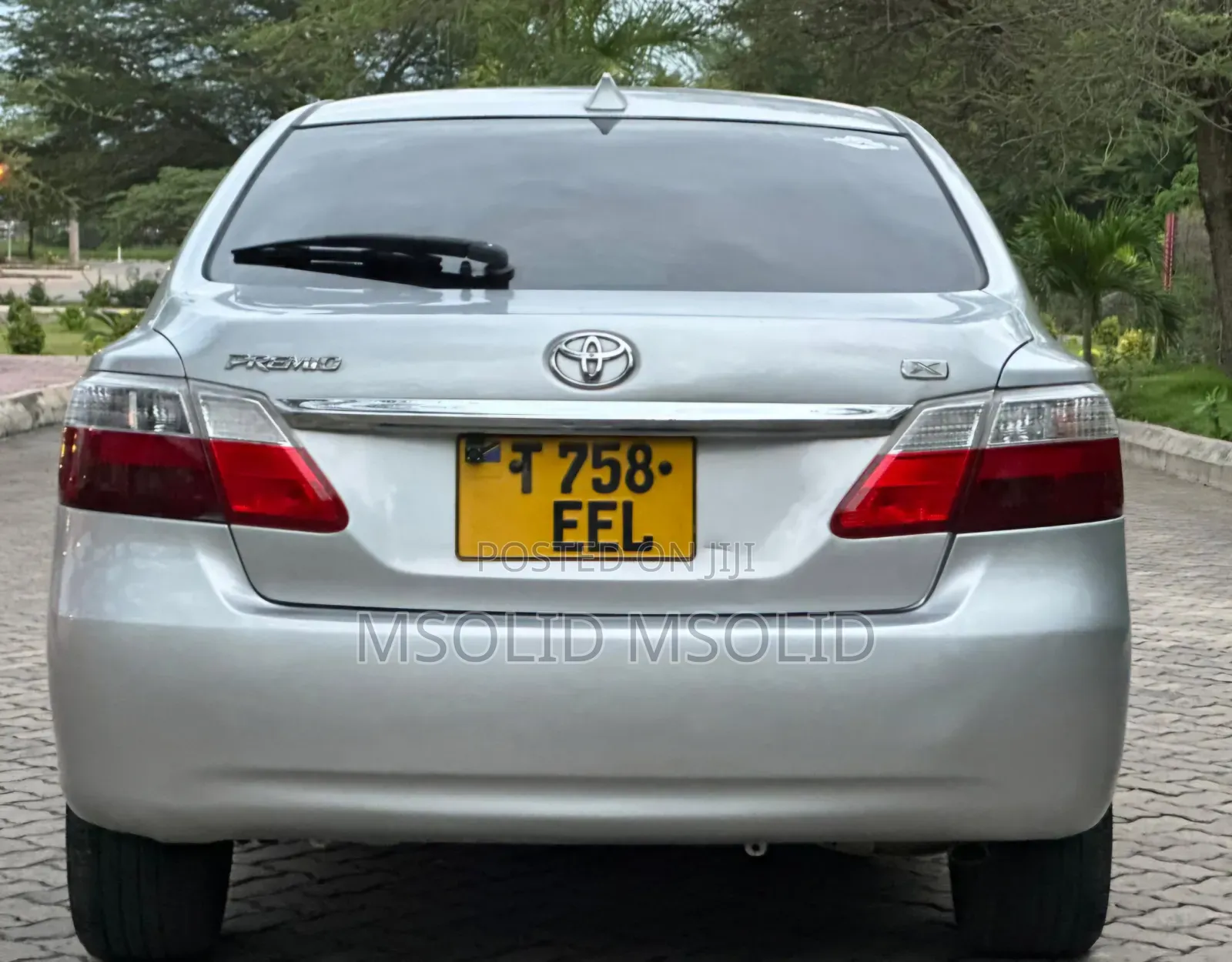 Toyota Premio 2010 Silver