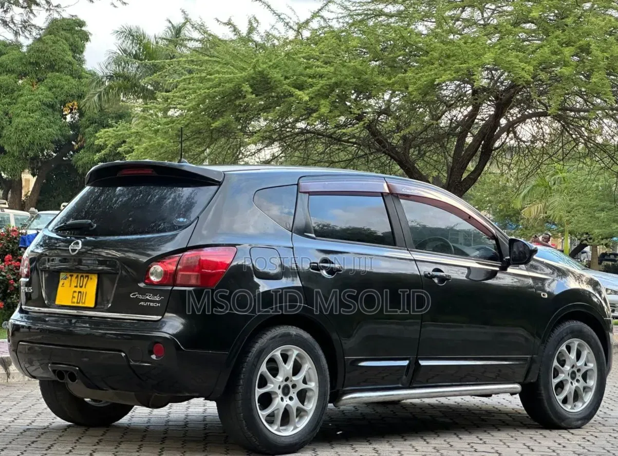Nissan Dualis 2010 Black