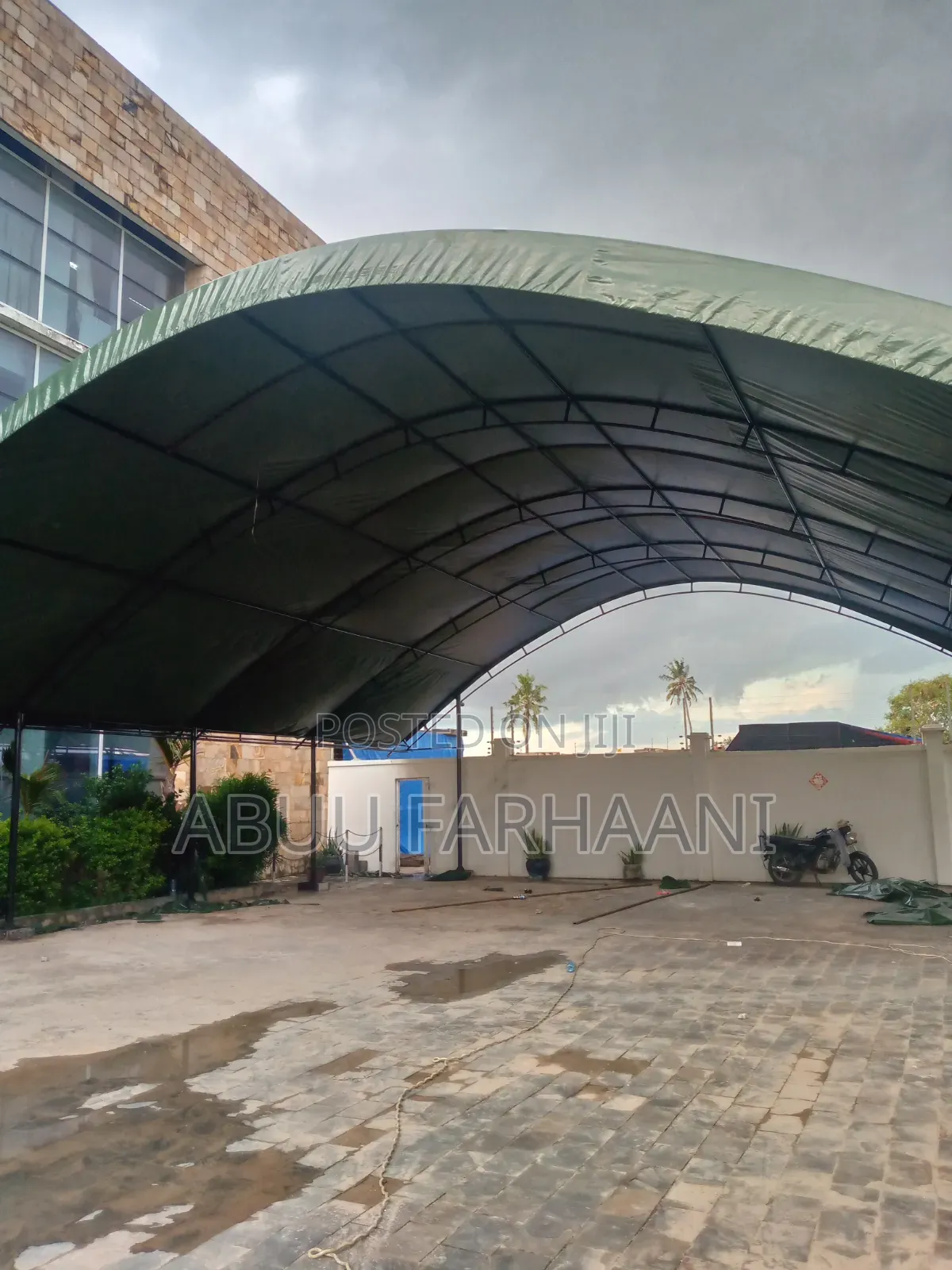 Tunatengeneza Na Kuuza Maturubai (Tents) Na Car Parking Sheds.