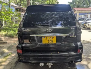 Toyota Land Cruiser Prado 3.4 5dr 2005 Black