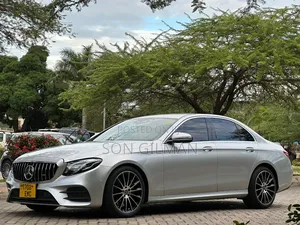 Mercedes-Benz E200 2016 Silver