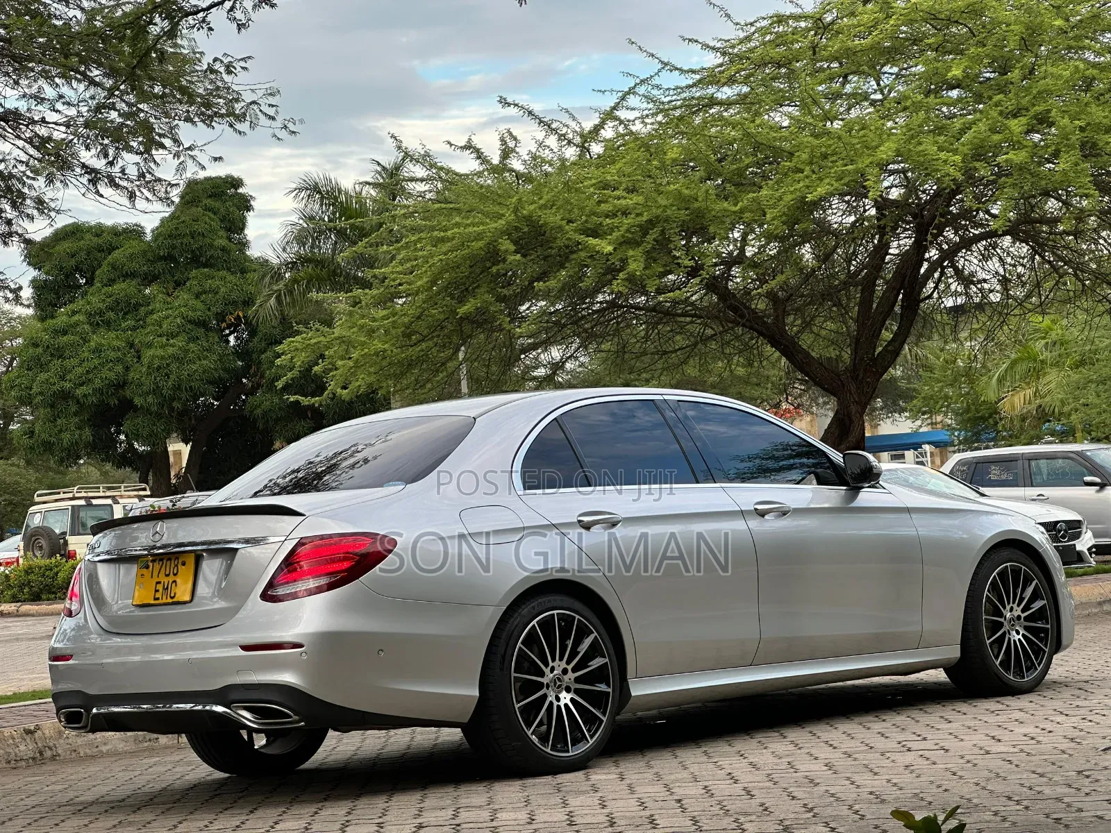 Mercedes-Benz E200 2016 Silver