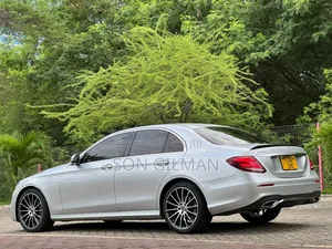 Mercedes-Benz E200 2016 Silver