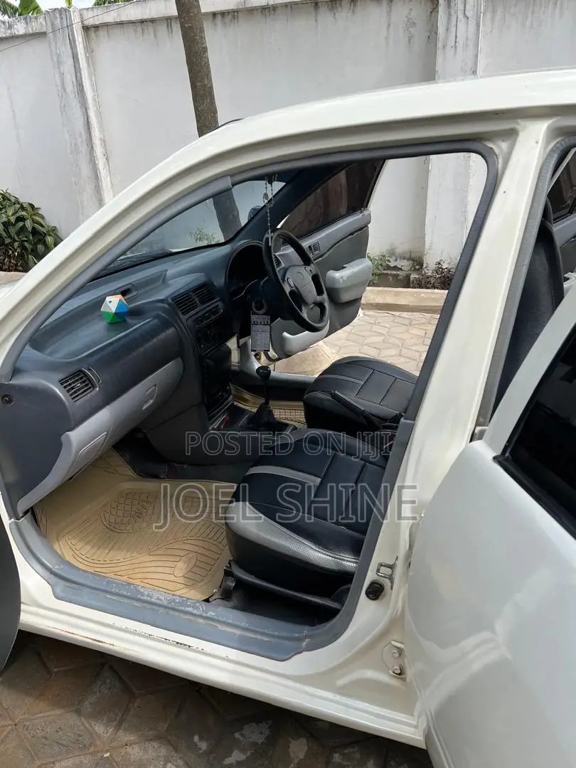 Toyota Starlet 1997 White