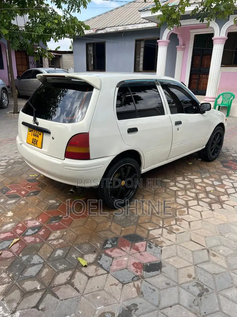 Toyota Starlet 1997 White