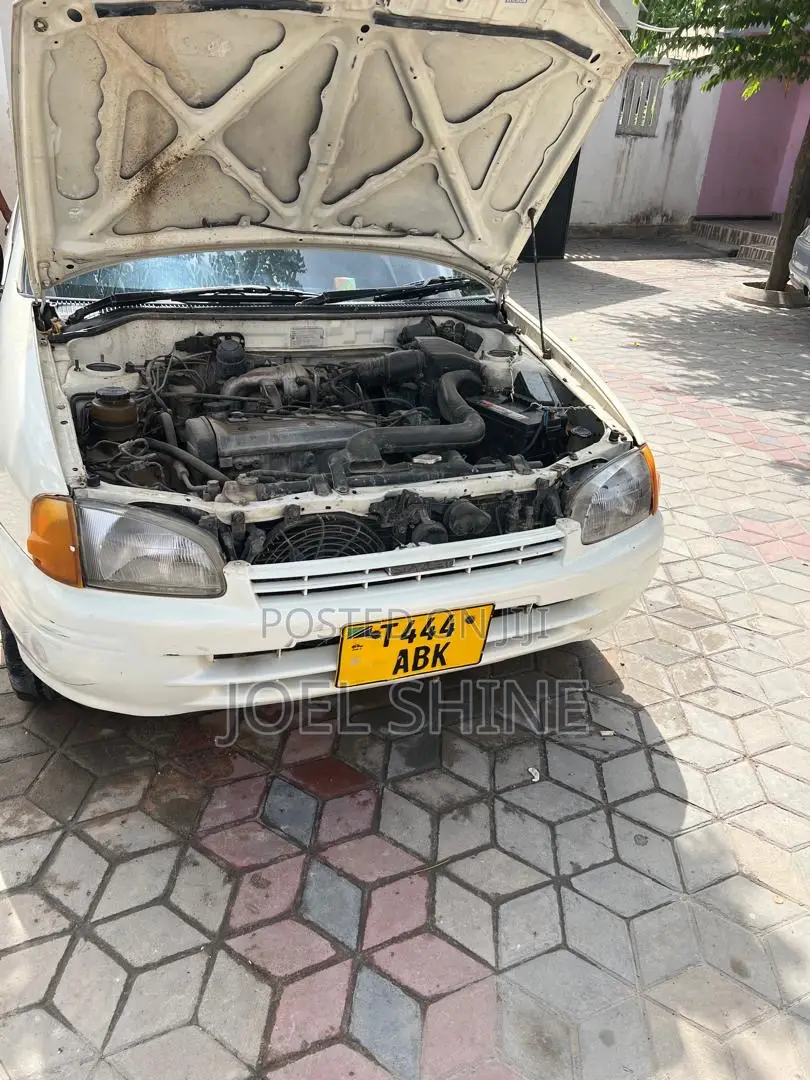 Toyota Starlet 1997 White