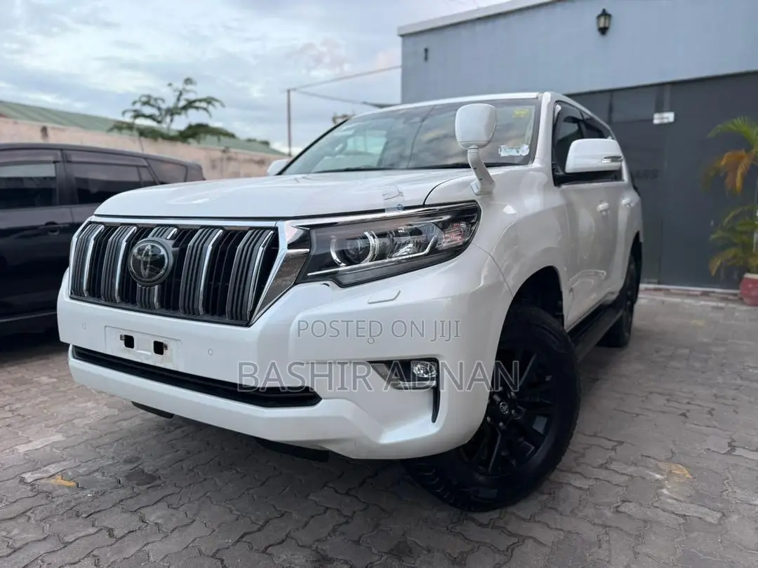 Toyota Land Cruiser Prado 2.7 2020 White