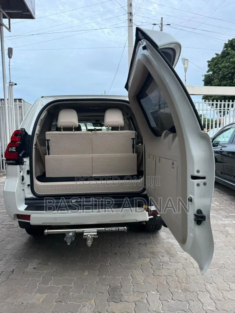 Toyota Land Cruiser Prado 2.7 2020 White