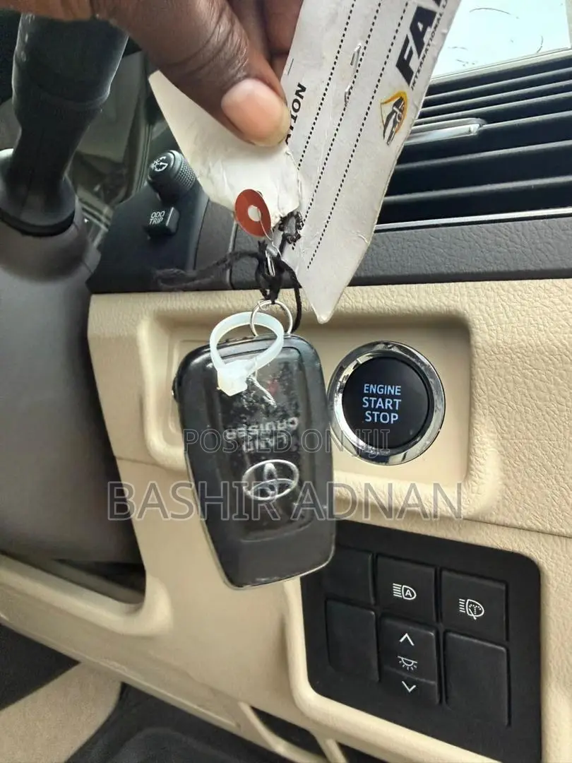 Toyota Land Cruiser Prado 2.7 2020 White