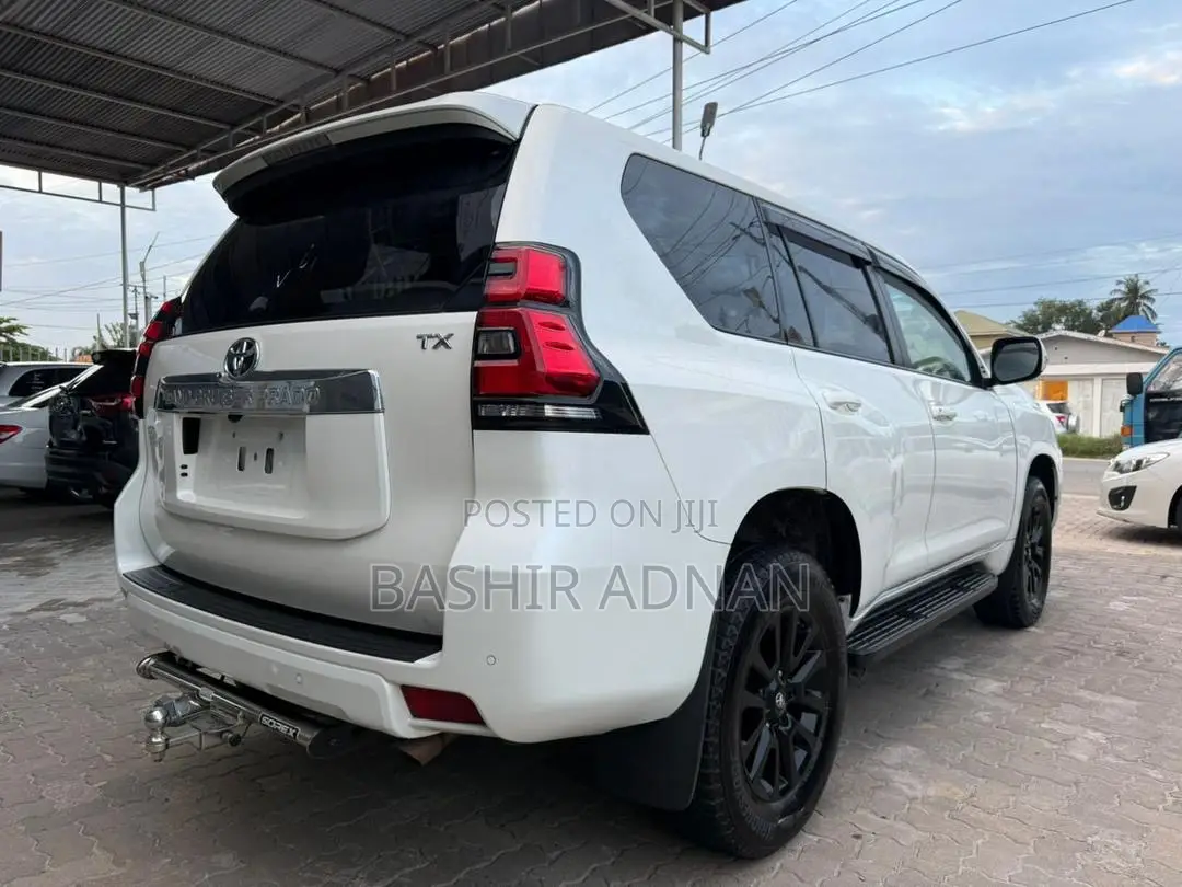 Toyota Land Cruiser Prado 2.7 2020 White