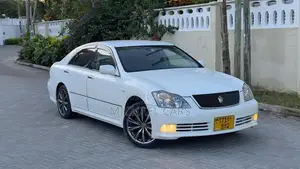 Toyota Crown Royale 2005 White
