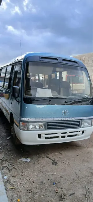Toyota Coaster 2000