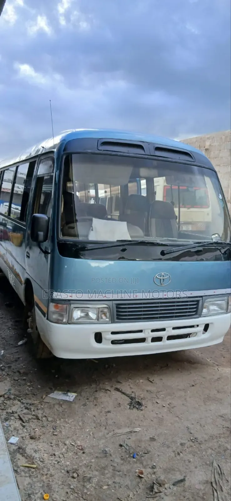 Toyota Coaster 2000