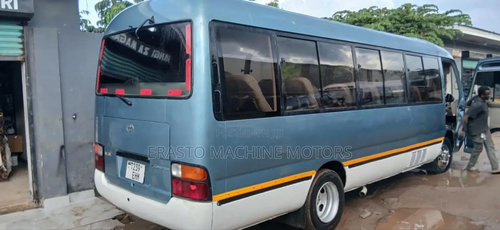 Toyota Coaster 2000