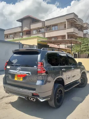 Toyota Land Cruiser Prado 2006 Gray