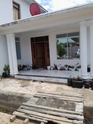 5bdrm Block of Flats in Mchakama Real Estate, Goba for sale