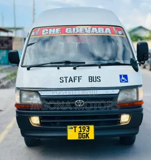 Toyota HiAce 2001 White