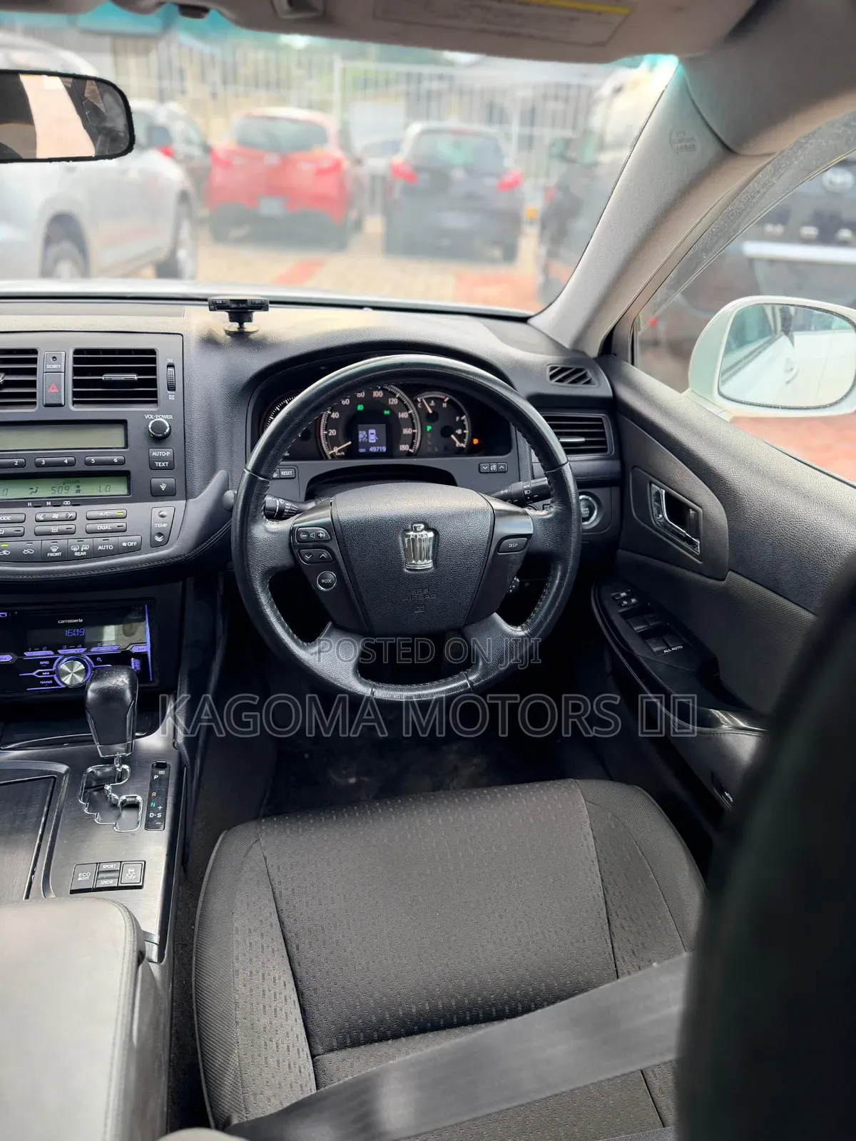 Toyota Crown 2009 White