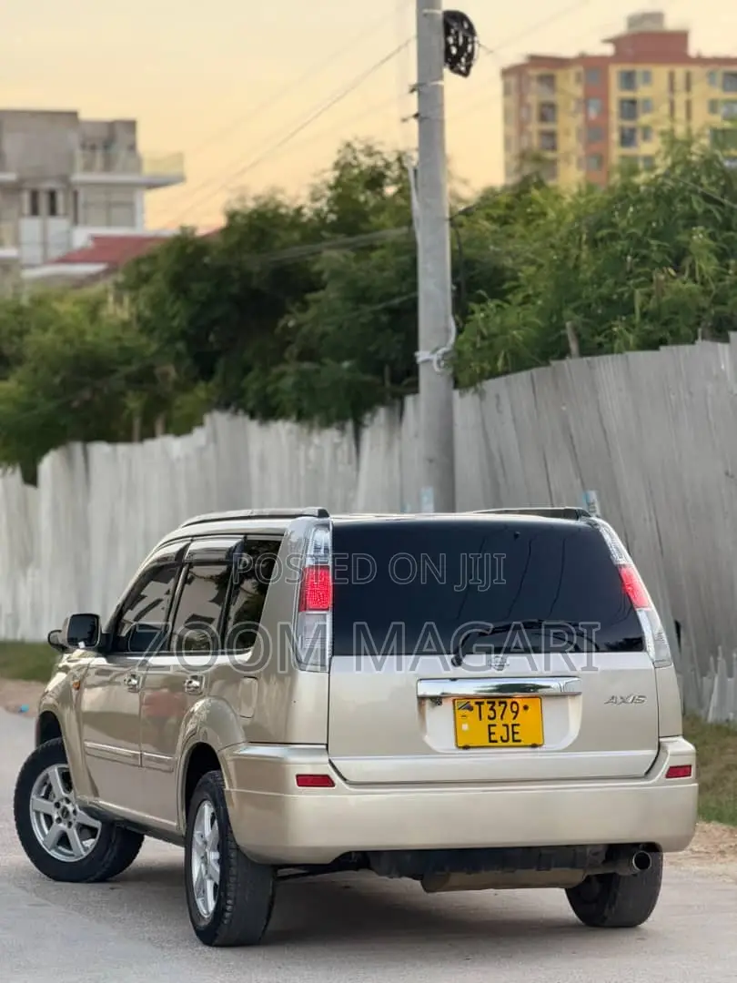Nissan X-Trail 2008 Gold