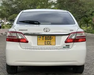 Toyota Premio 2012 White