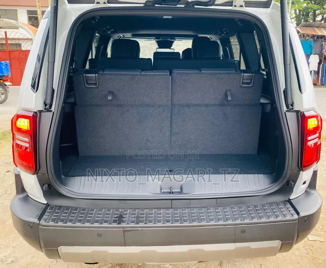 New Toyota Land Cruiser Prado 2025 White