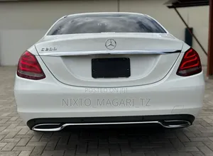Mercedes-Benz C-Class 2014 White