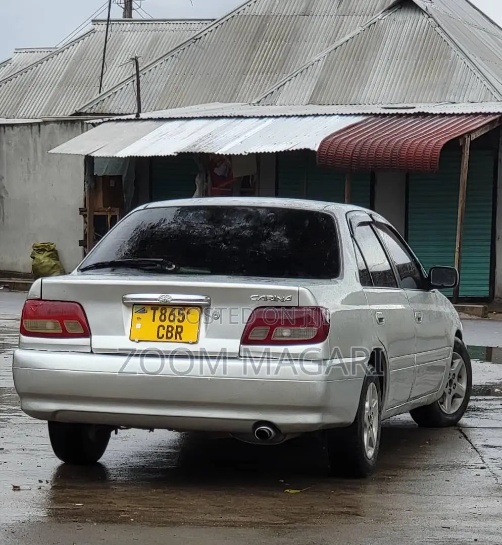 Toyota Carina 2001 Silver