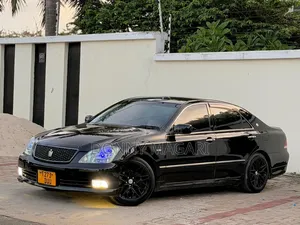 Toyota Crown 2007 Black