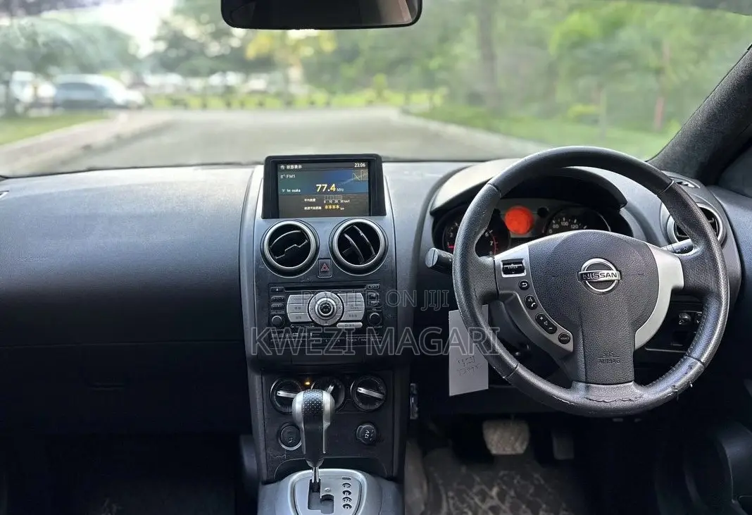 Nissan Dualis 2010 Black