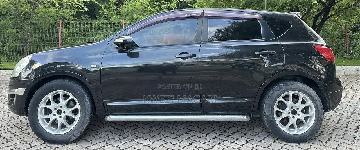 Nissan Dualis 2010 Black