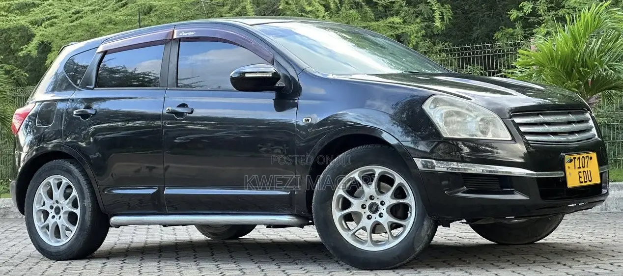Nissan Dualis 2010 Black
