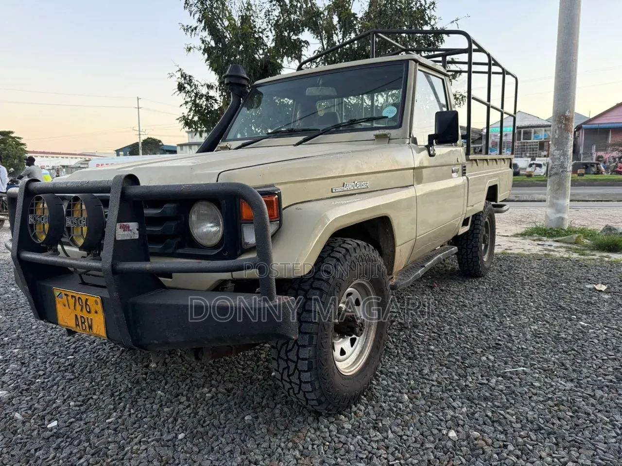Toyota Land Cruiser 2015 Gold